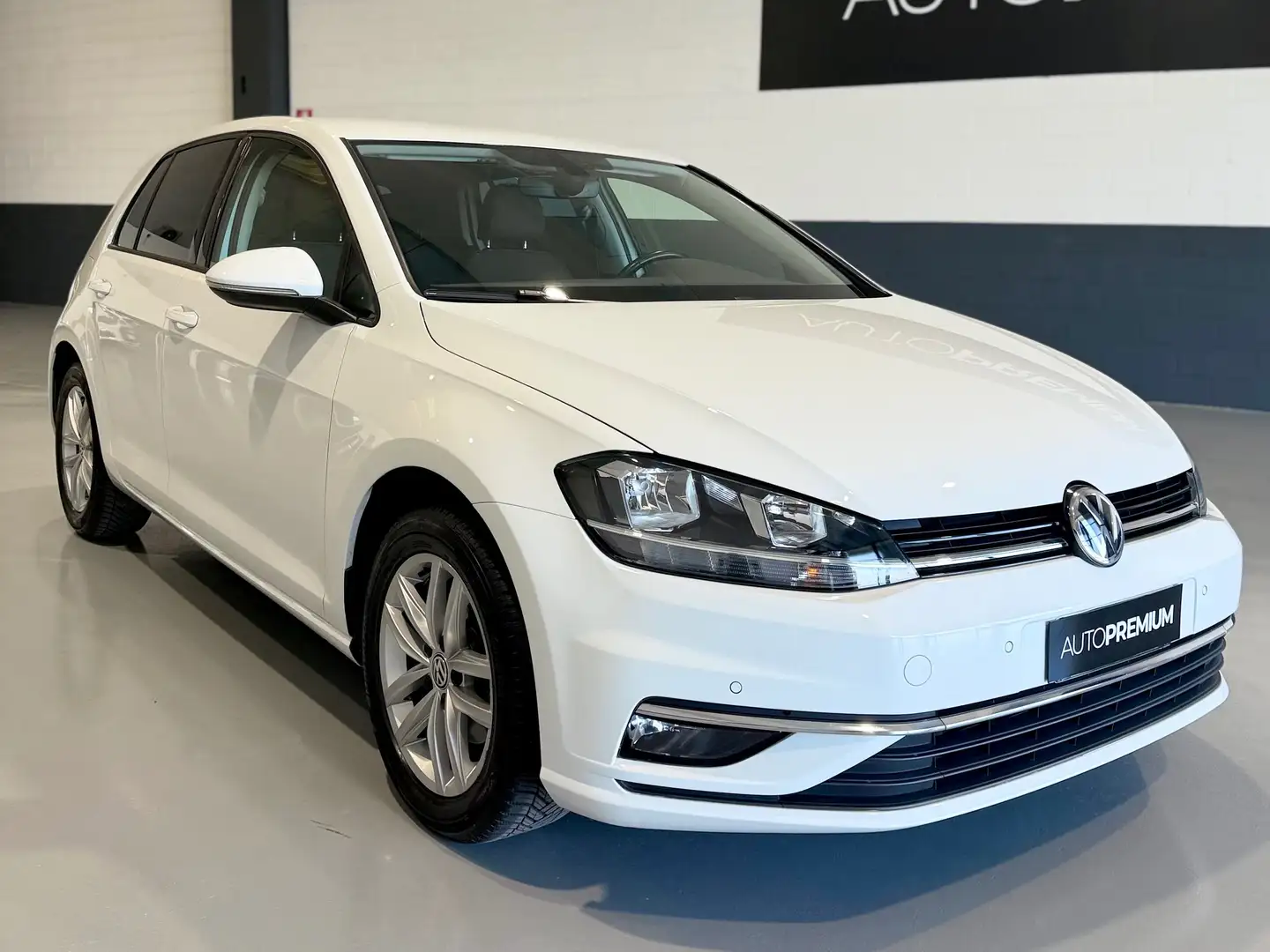 Volkswagen Golf Golf 5p 2.0 tdi Executive 150cv dsg Bianco - 1