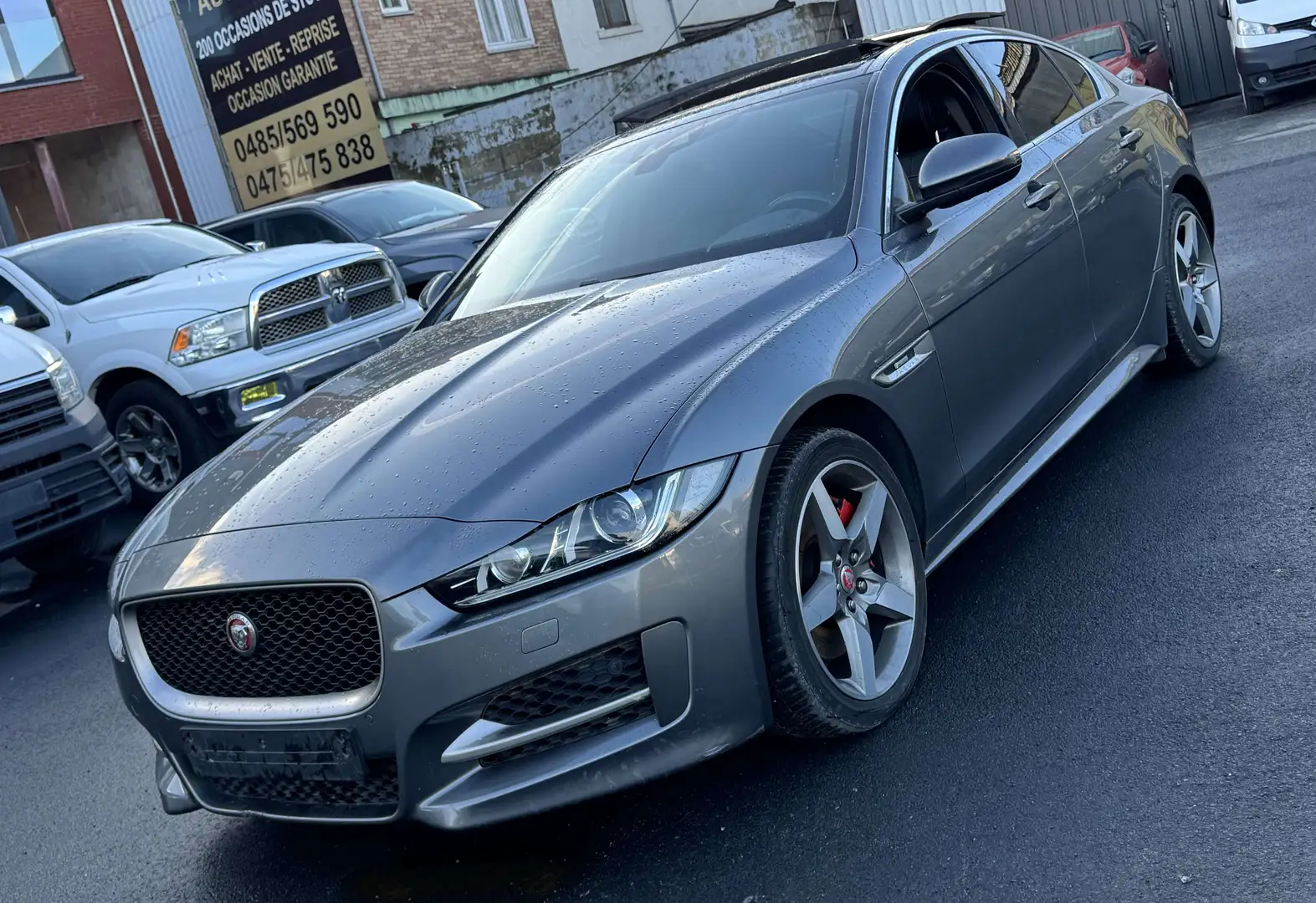 Jaguar XE 2.0 D R-SPORT/BOITE AUTO/FULLOPTIONS/PROB INJECTEU Gris - 1