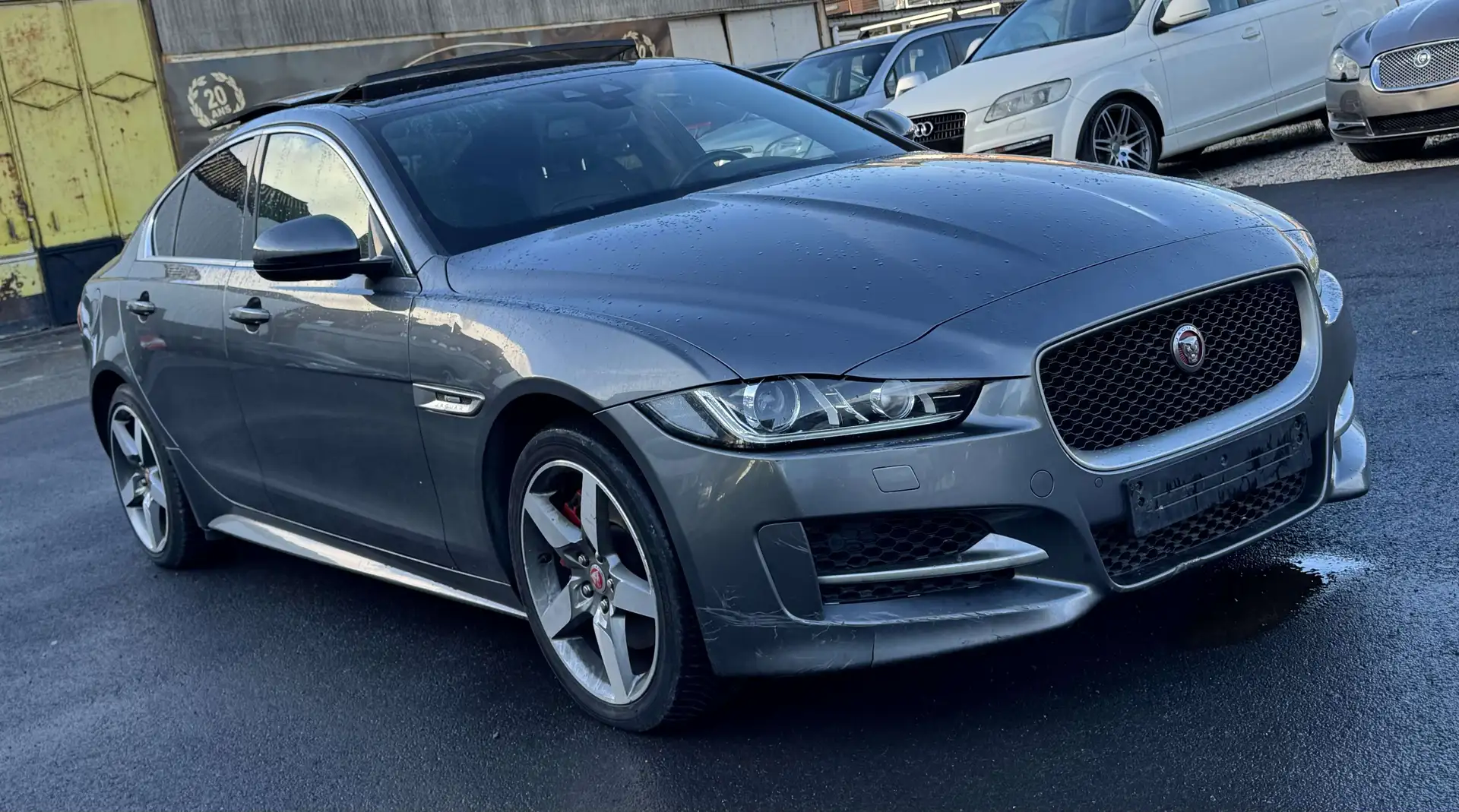 Jaguar XE 2.0 D R-SPORT/BOITE AUTO/FULLOPTIONS/PROB INJECTEU Gris - 2