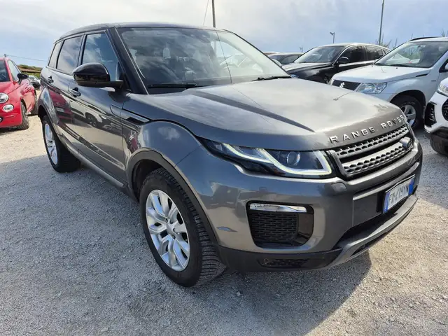 Land Rover Range Rover Evoque view 5