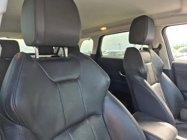 Land Rover Range Rover Evoque view 8