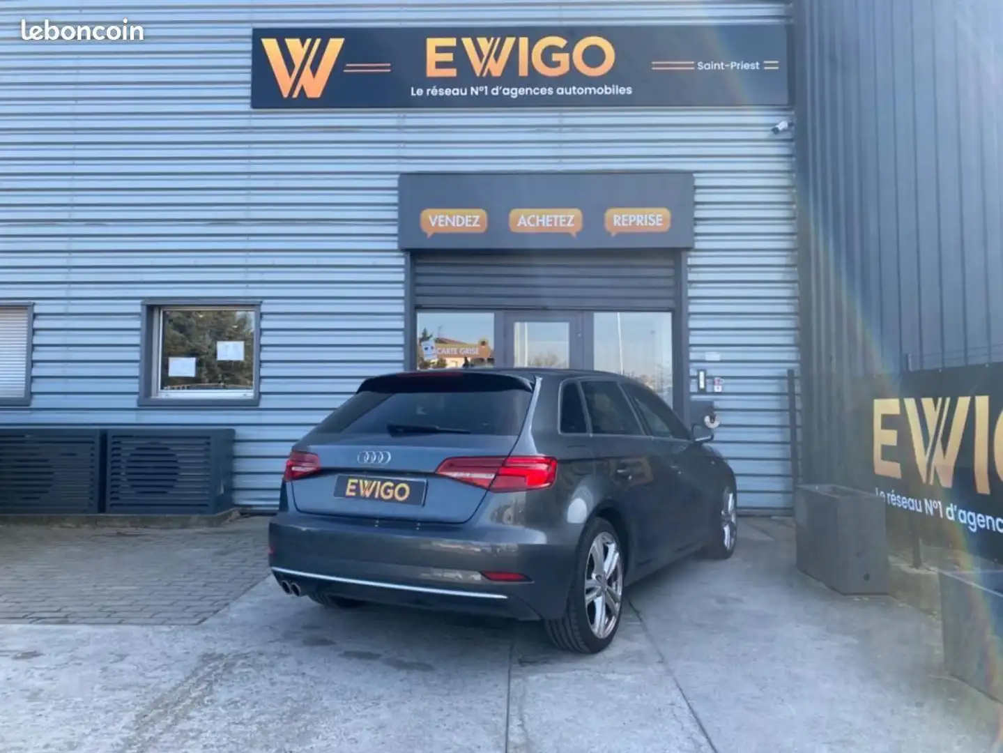 Audi A3 1.5 TFSI 150ch S-LINE CARPLAY Entretien Gris - 2