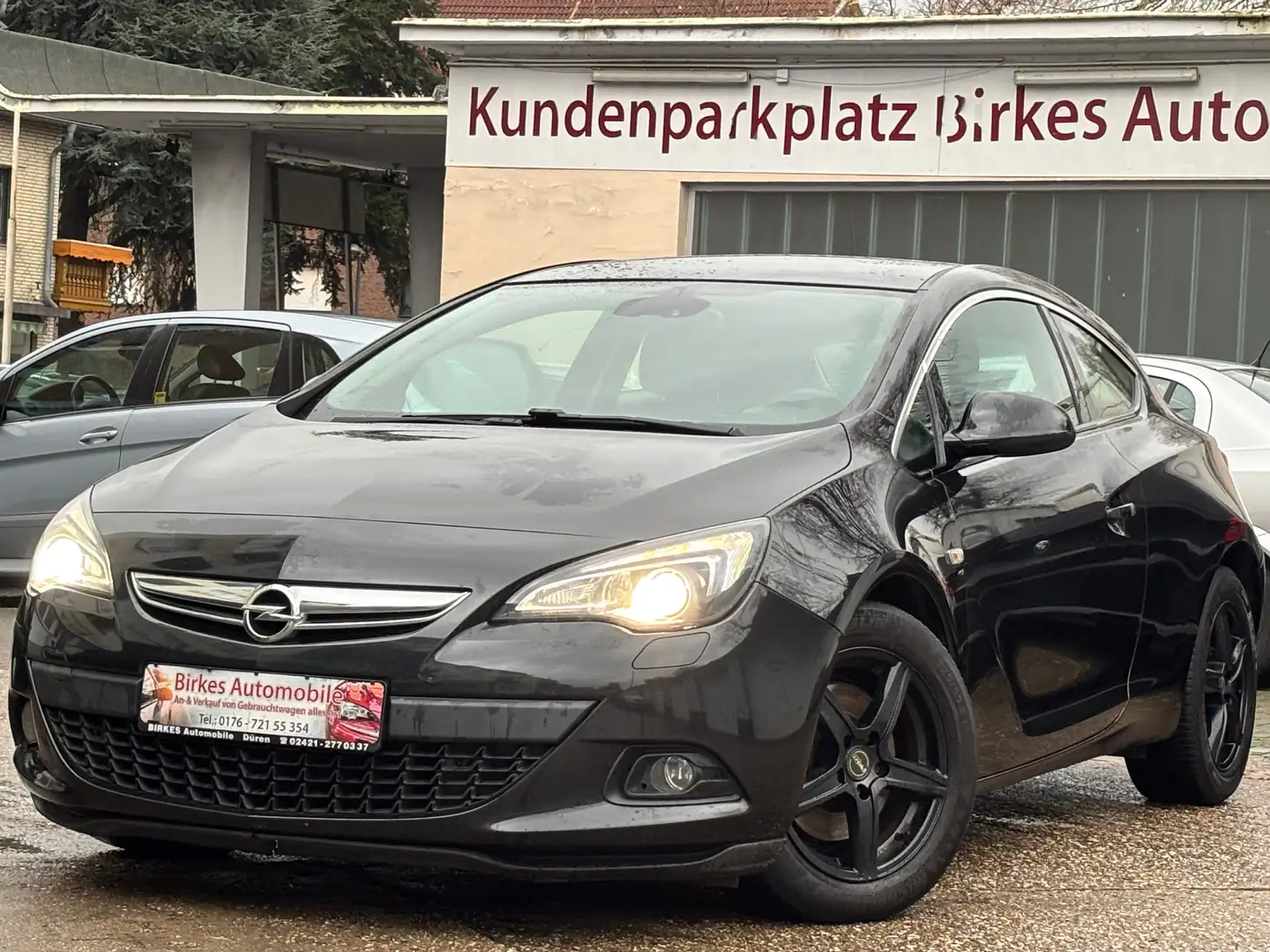 Opel Astra Astra GTC 2.HAND-NAVI-XENONN Negro - 2