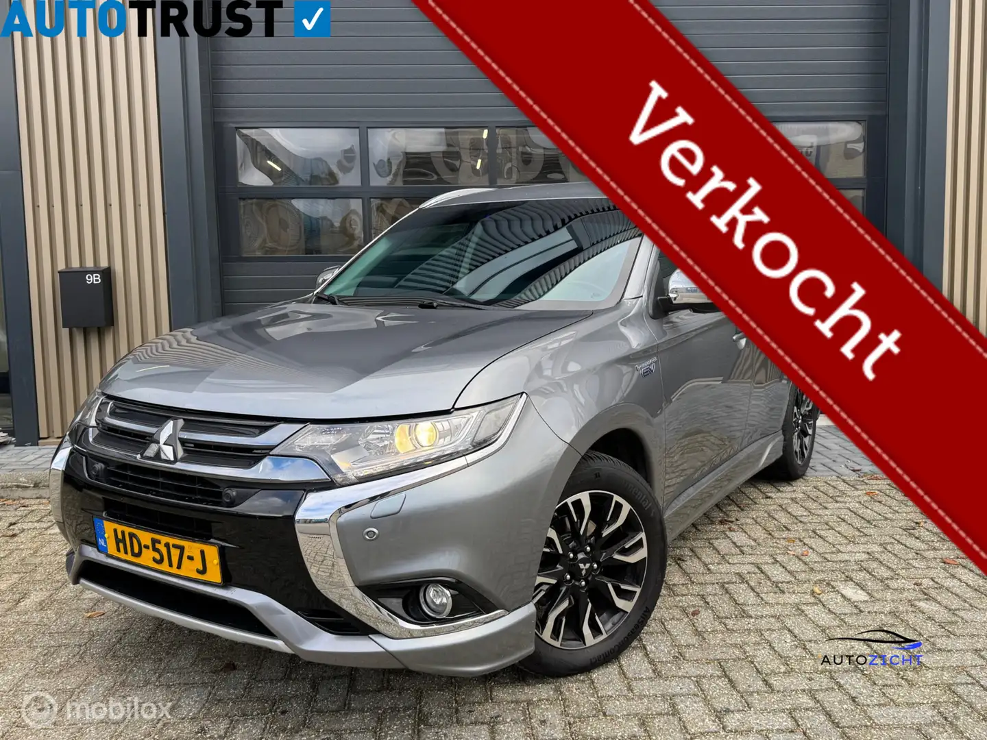 Mitsubishi Outlander 2.0 PHEV Executive Edition | Stoelverw Grijs - 1
