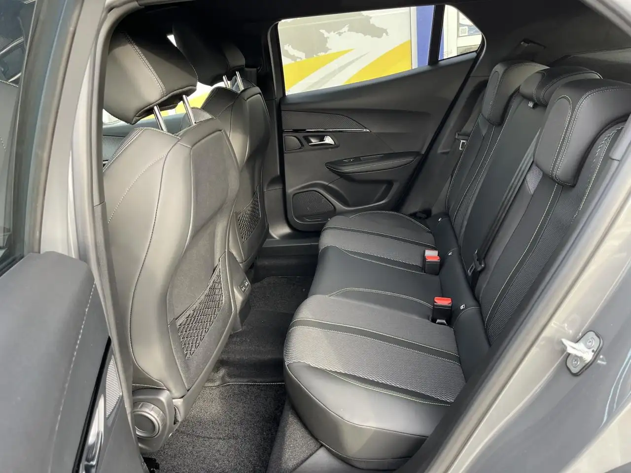 Peugeot 2008 2008 — photo 8