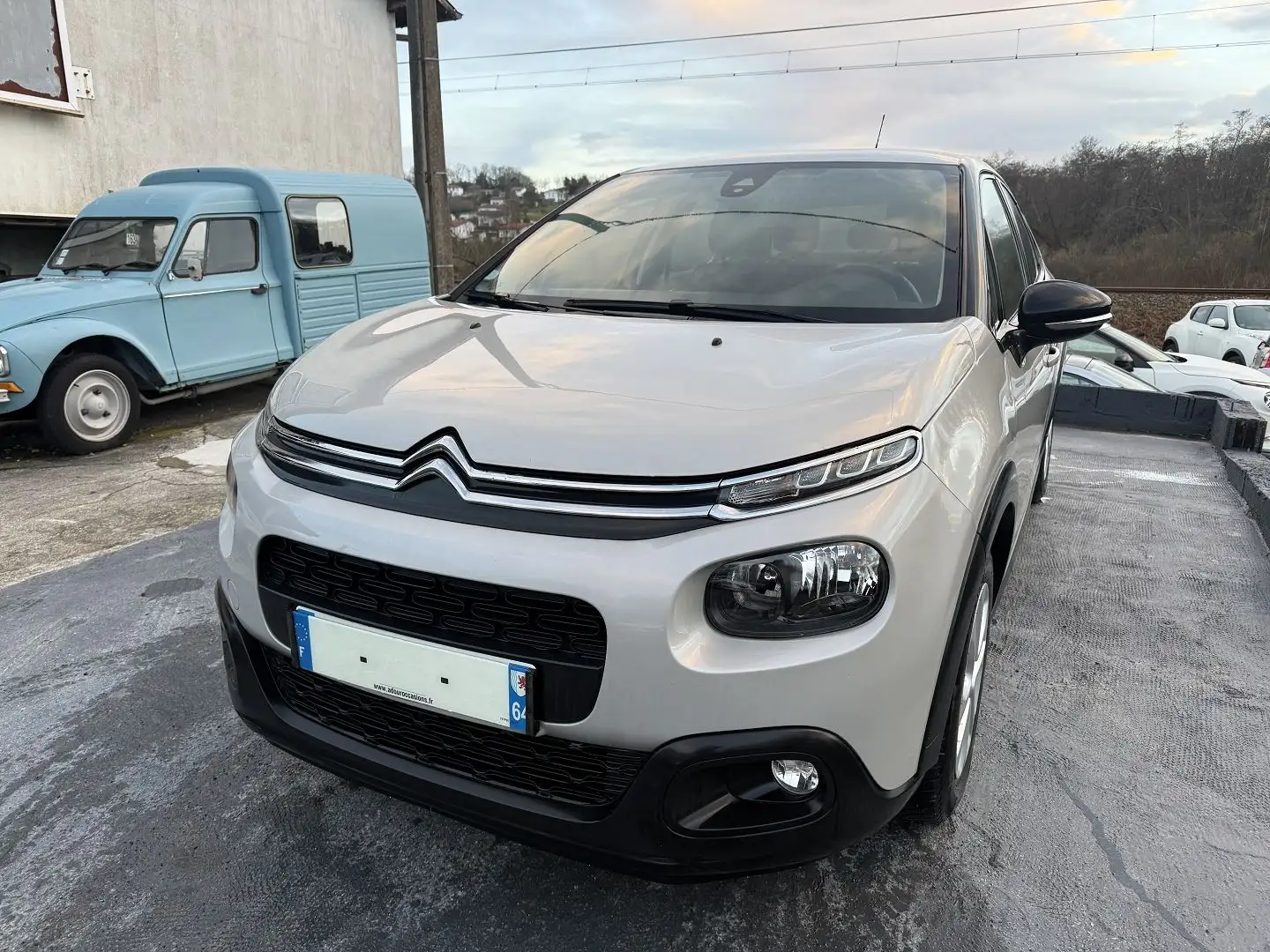 Citroen C3 PURETECH 82CH FEEL Beige - 2