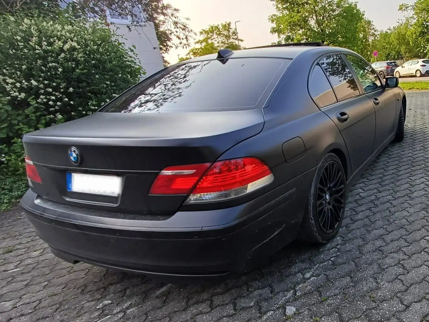 BMW 740 740Li Schwarz - 2