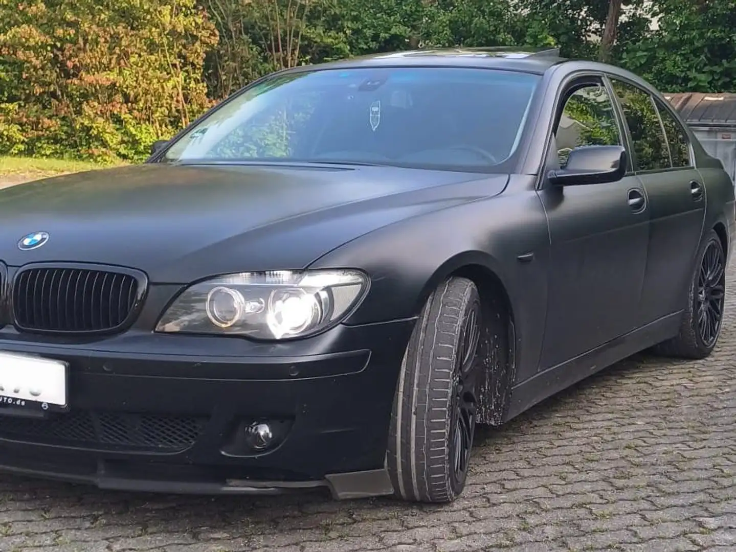 BMW 740 740Li Schwarz - 1