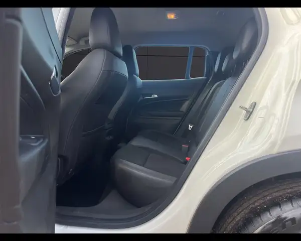 Jeep Avenger view 14
