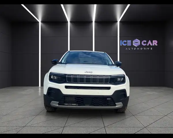 Jeep Avenger view 2