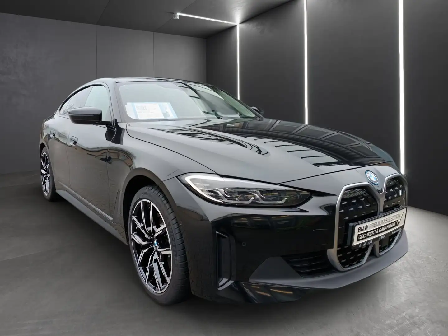 BMW i4 eDrive35 Gran Coupé+19" ALU+AHK+LIVE COCKPIT PRO+H Schwarz - 2