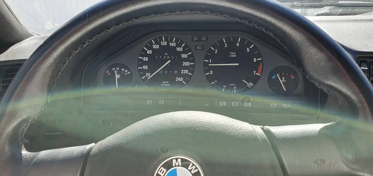 BMW 320i (E30), foto 9