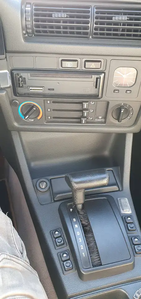 BMW 320i (E30), foto 10