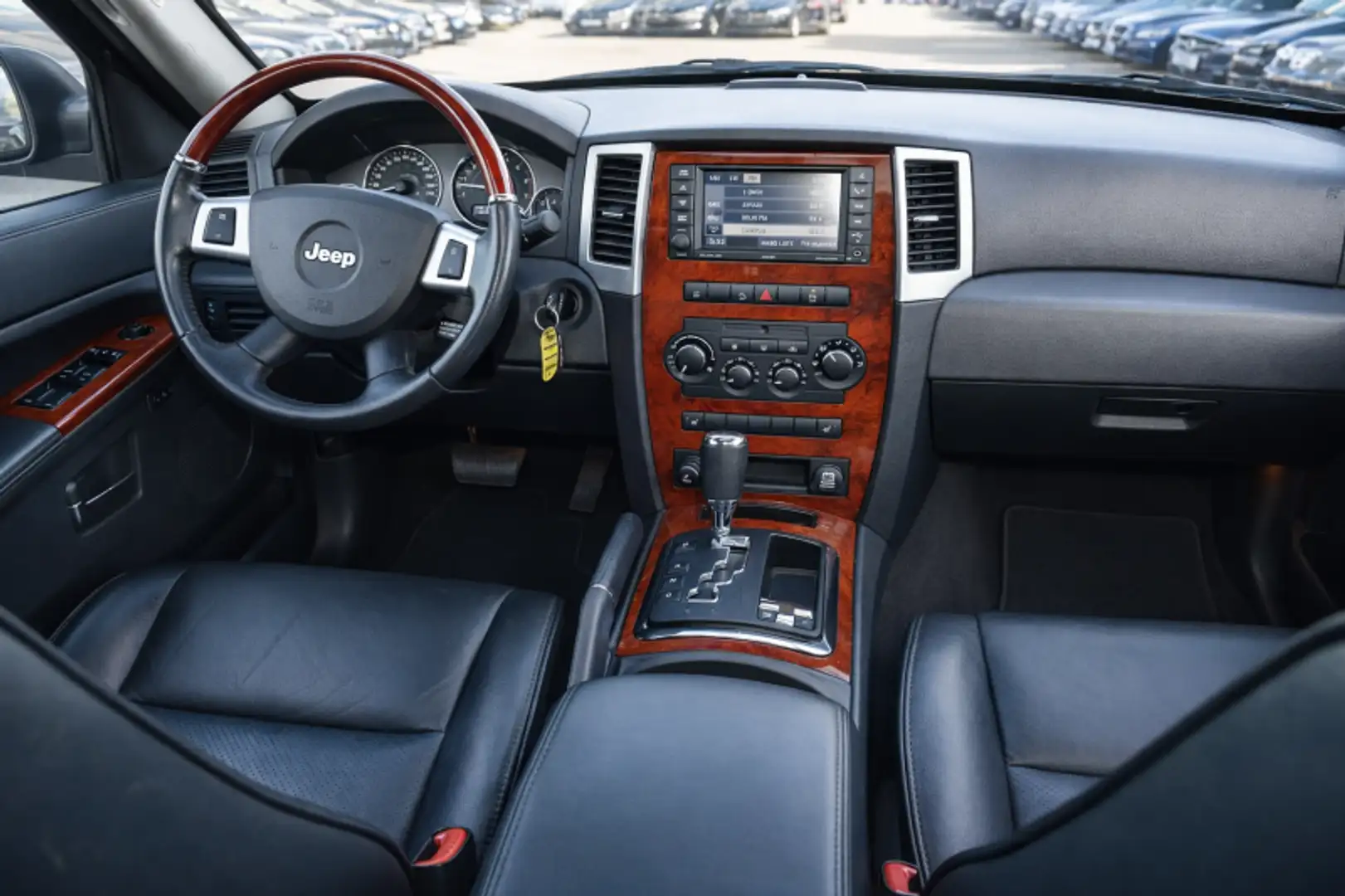 Jeep Grand Cherokee 3.0 CRD OVERLAND Schwarz - 2