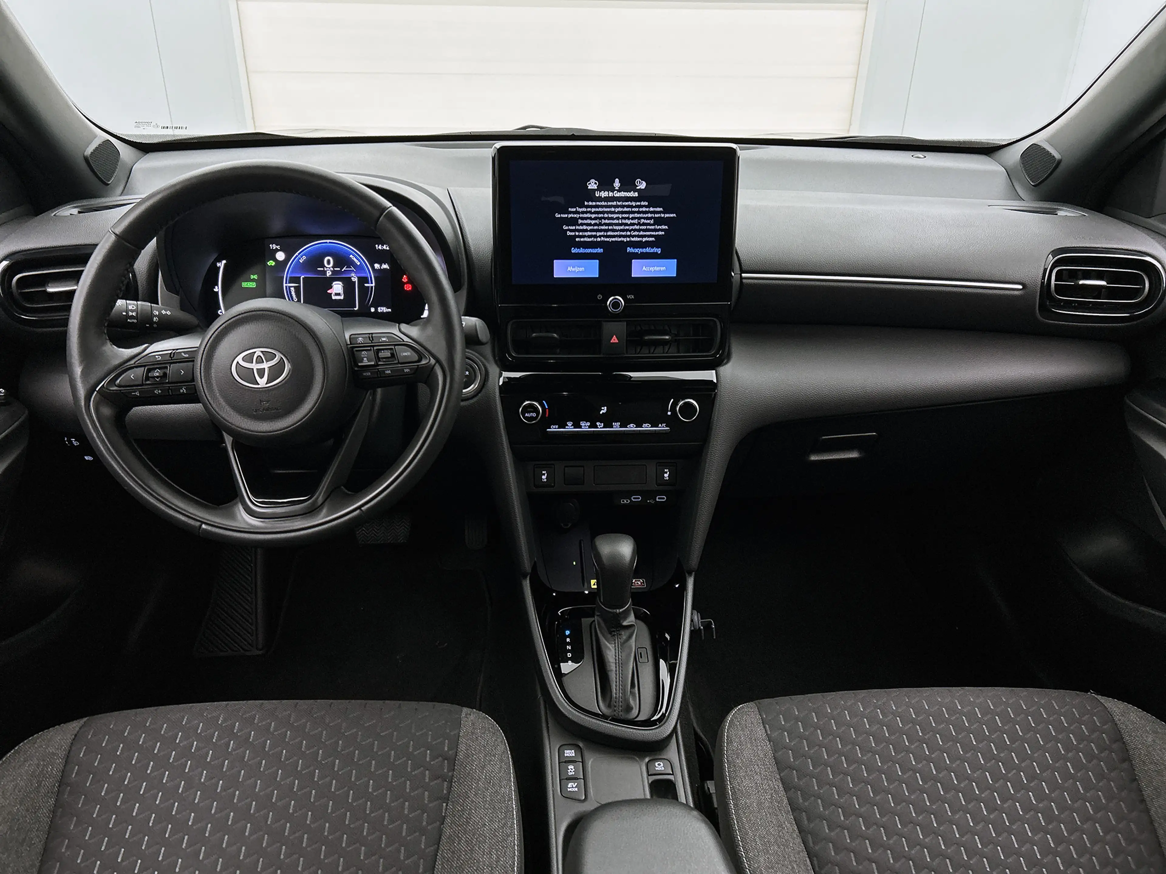 Toyota Yaris Cross 1.5 Hybrid 115 Dynamic | Comfort Pack | — photo 4