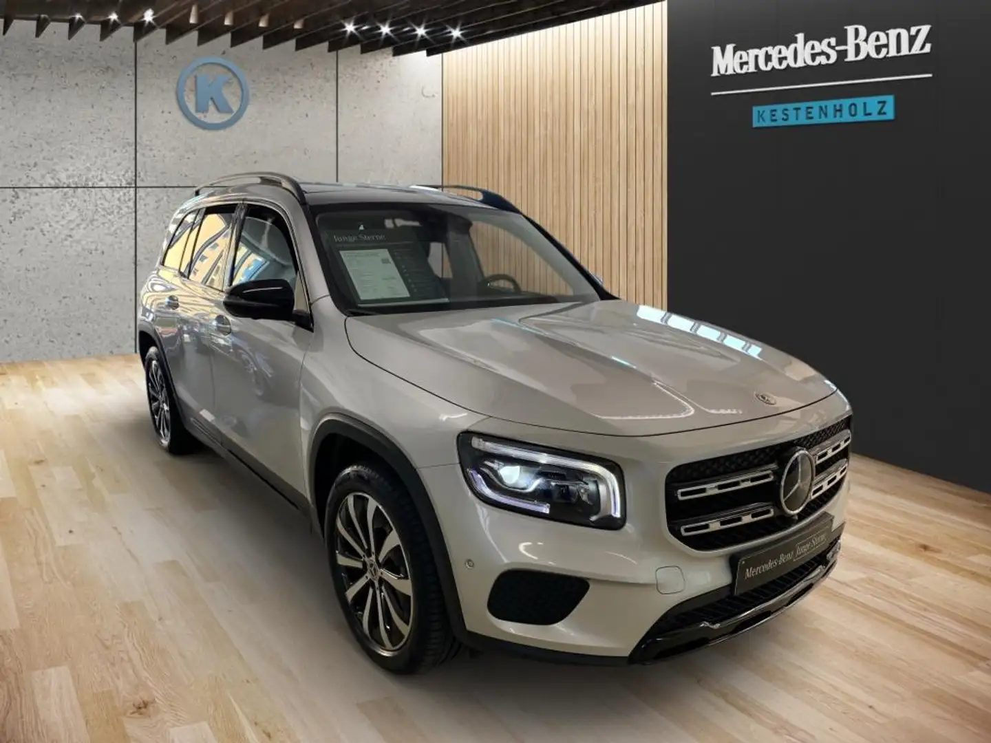 Mercedes-Benz GLB 250 4MATIC *AHK*MEMO*STHZ*SHZ*KLIMA*PANO* Silber - 2