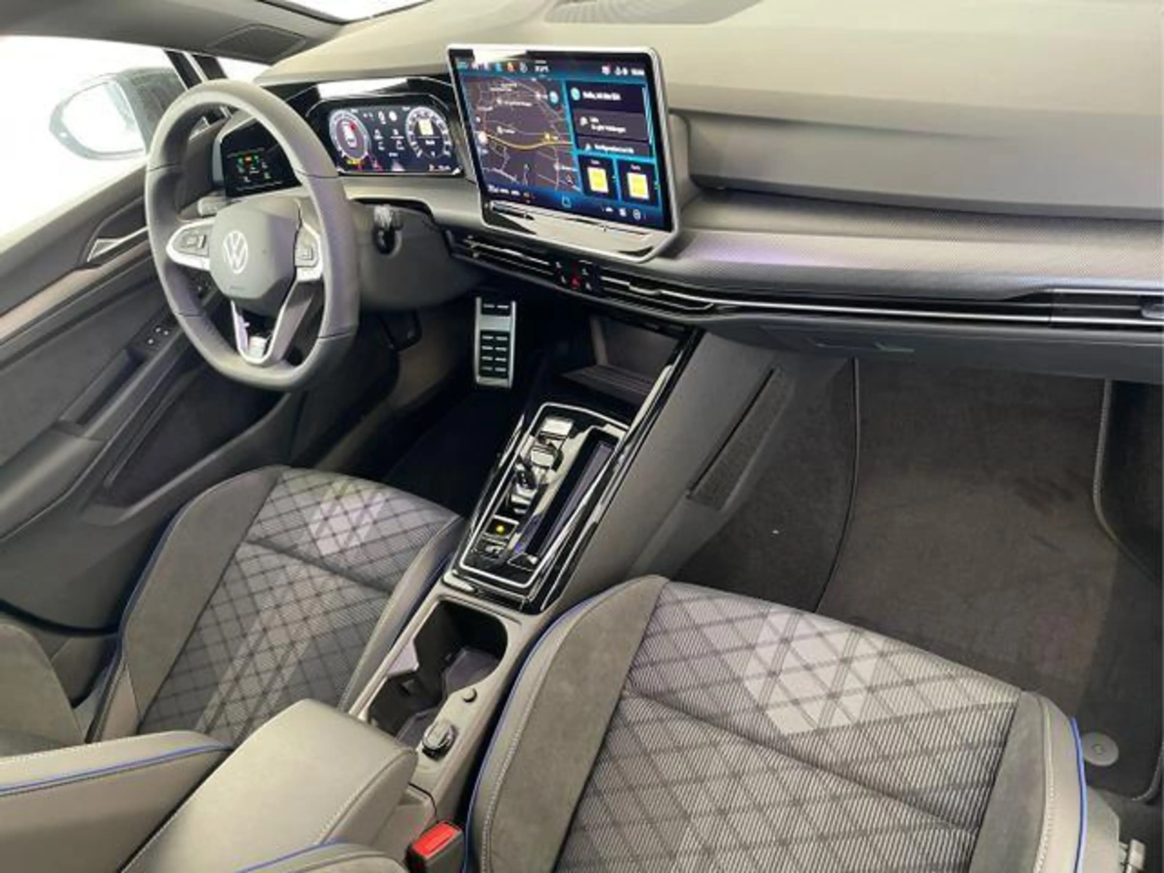 Volkswagen Golf Variant R-Line 150PS TDI DSG AHK+IQ-Light+Navi+Black Style — photo 14