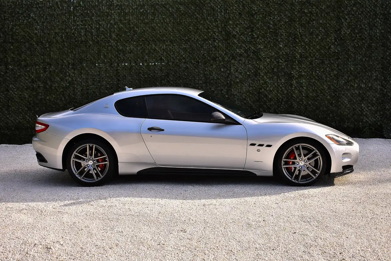 2012 Maserati GranTurismo 4.7 S MC Sport Line 4.7L V8, photograph 5