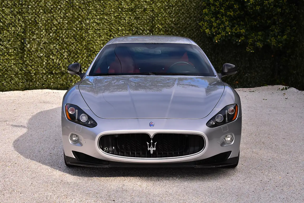 2012 Maserati GranTurismo 4.7 S MC Sport Line 4.7L V8, photograph 2