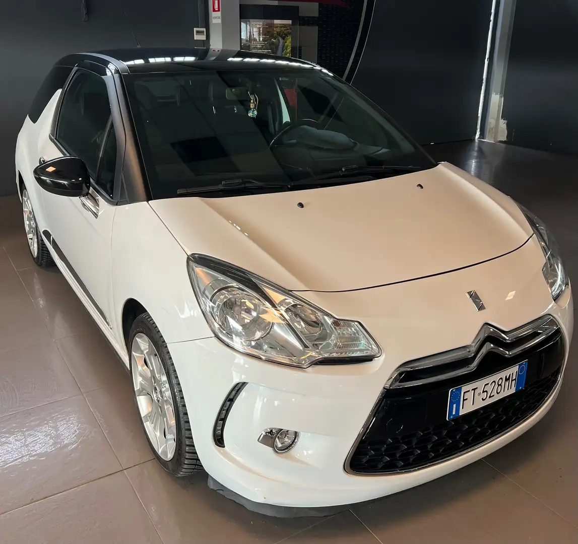 Citroen DS3 DS3 1.6 e-hdi Sport Chic 90cv Bianco - 2