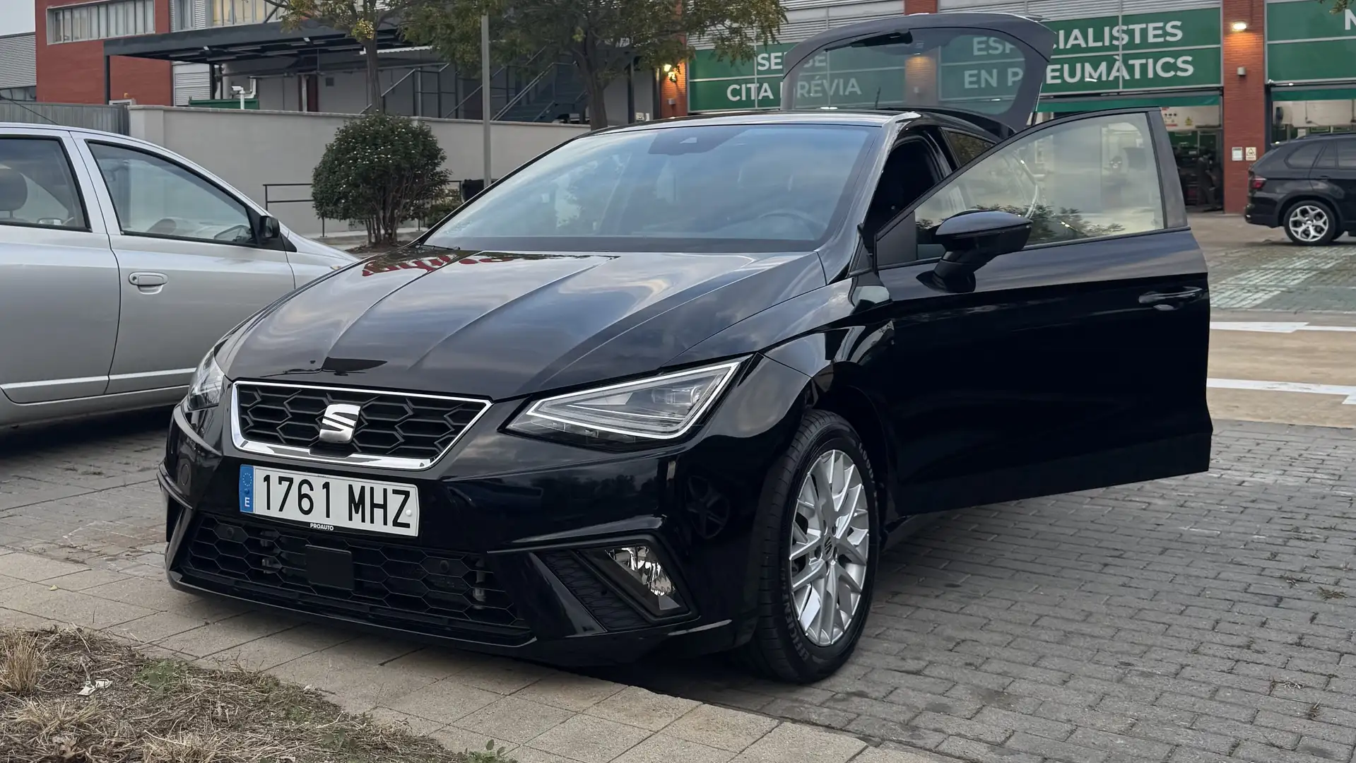 SEAT Ibiza 1.0 TSI S&S FR XL 81 kW (110 CV) [2023] Negro - 1