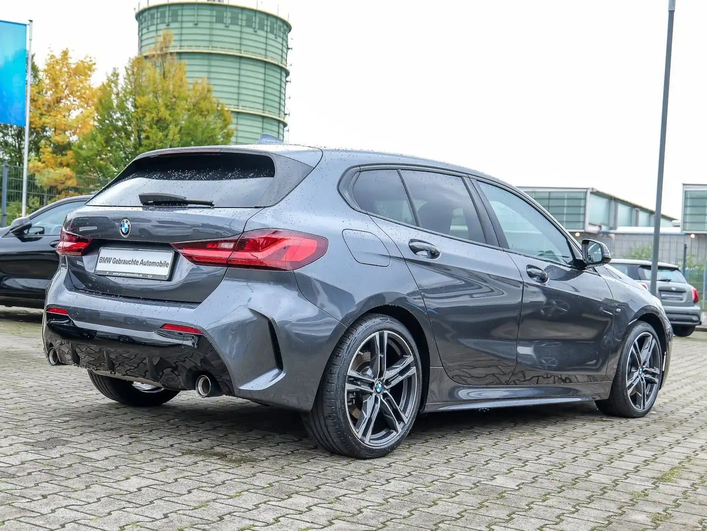 BMW 120 d xDrive M Sport LC+ Pano AHK LED DAB HiFi PDC Grau - 2