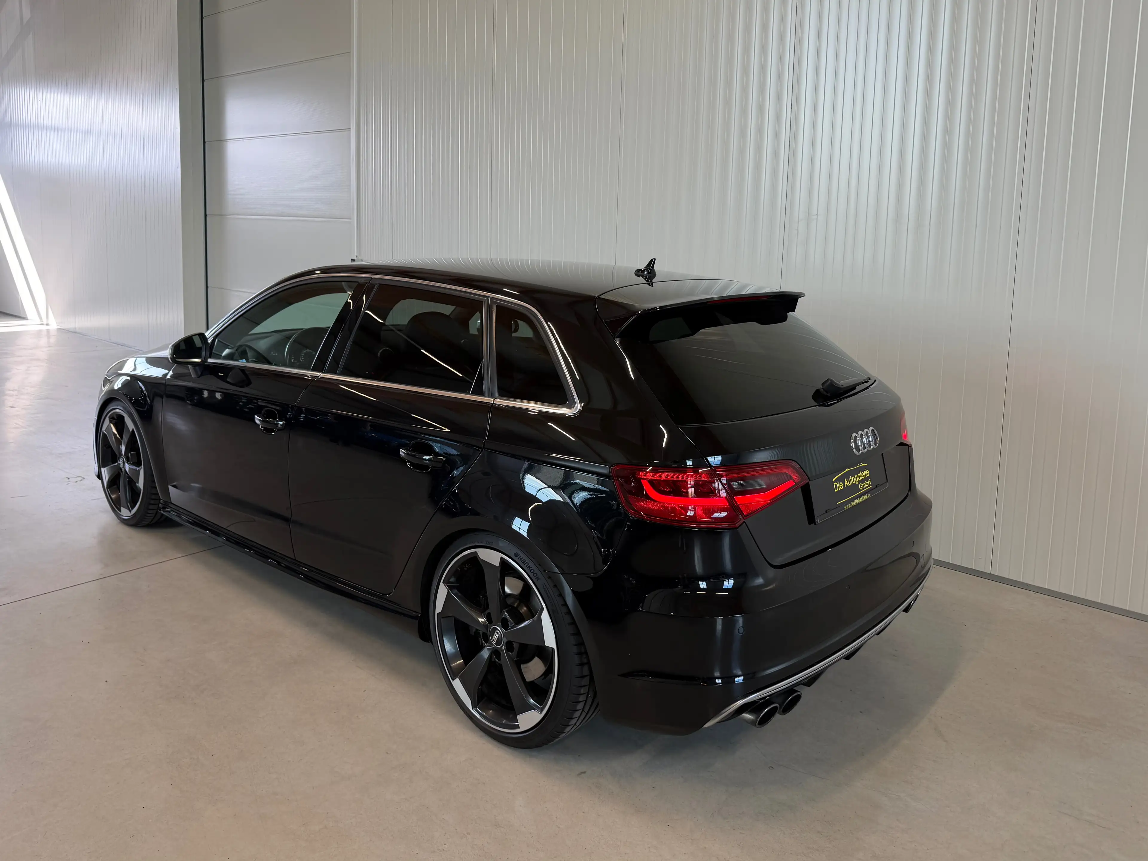 Audi S3 2.0 TFSI quattro *LED-LIGHT*19-ZOLL*B.&O.* — photo 14