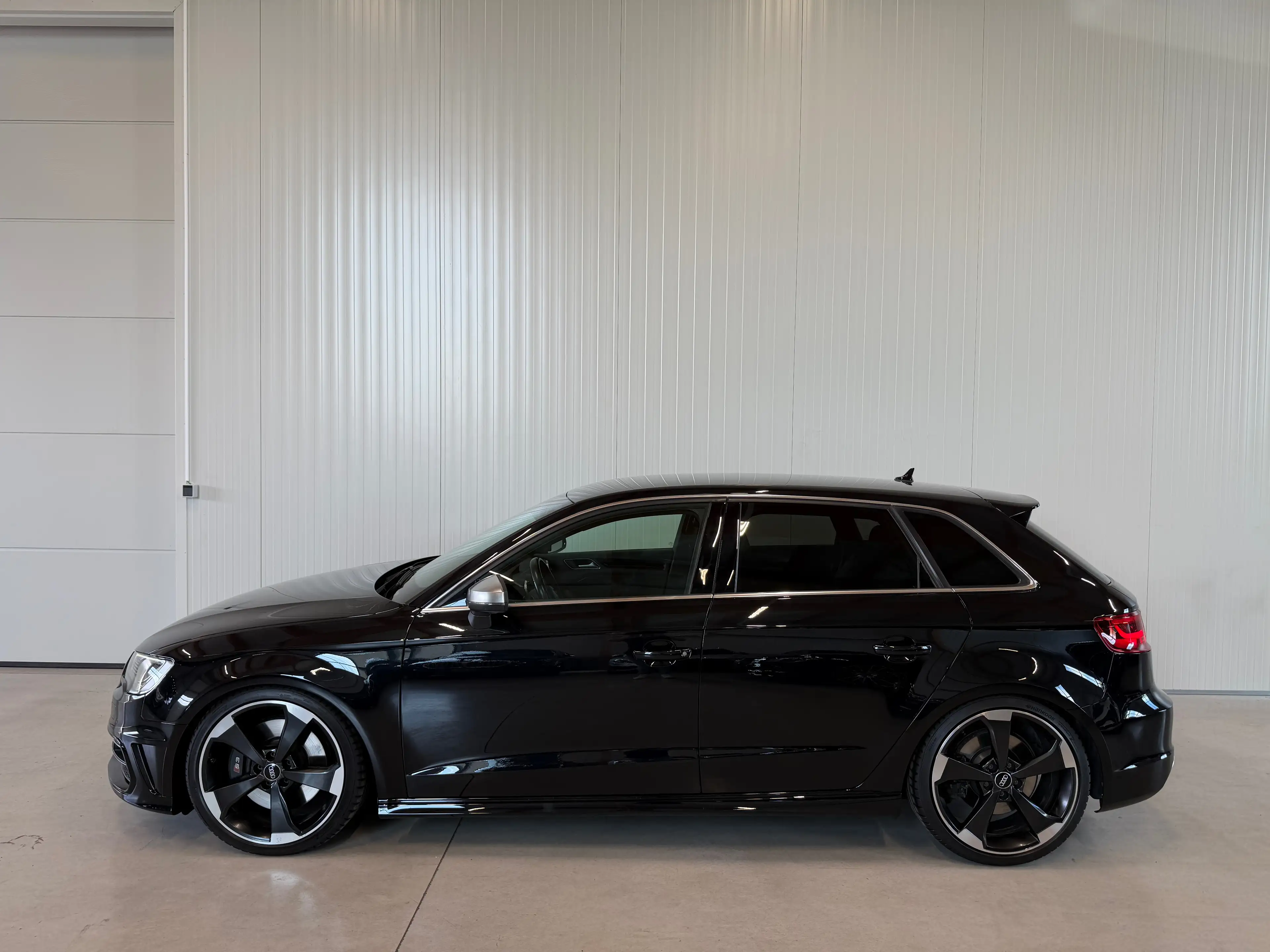 Audi S3 2.0 TFSI quattro *LED-LIGHT*19-ZOLL*B.&O.* — photo 13