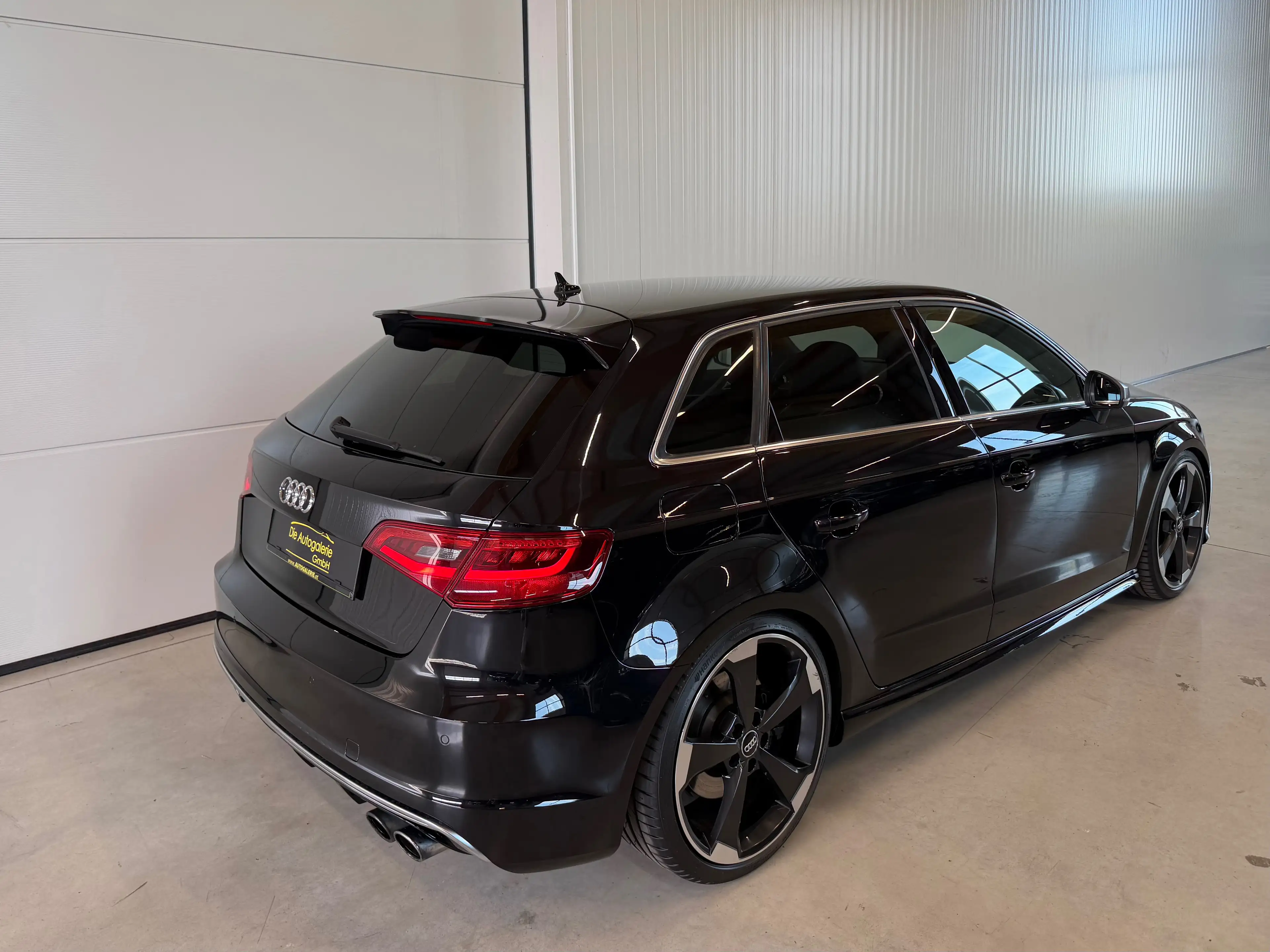 Audi S3 2.0 TFSI quattro *LED-LIGHT*19-ZOLL*B.&O.* — photo 10