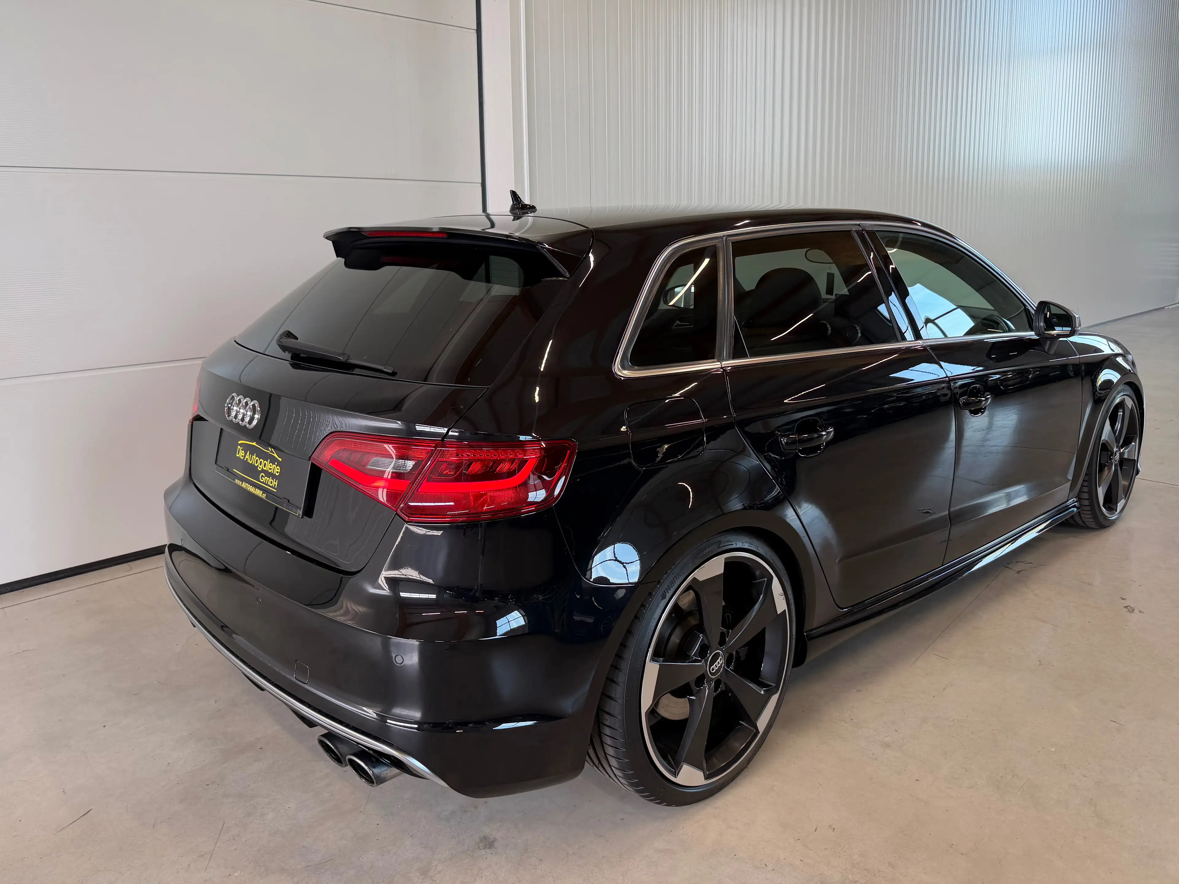 Audi S3 2.0 TFSI quattro *LED-LIGHT*19-ZOLL*B.&O.* — photo 11