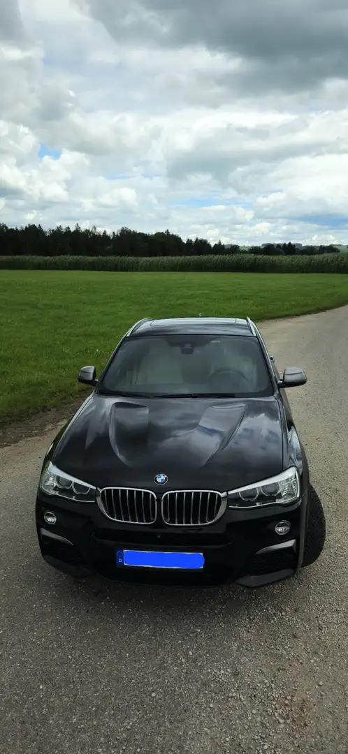 BMW X4 M40i Deutsches Auto Schwarz - 2