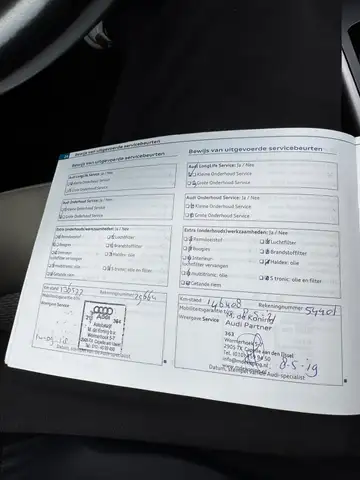 Audi A4 view 24
