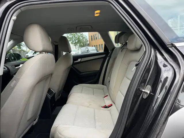 Audi A4 view 10