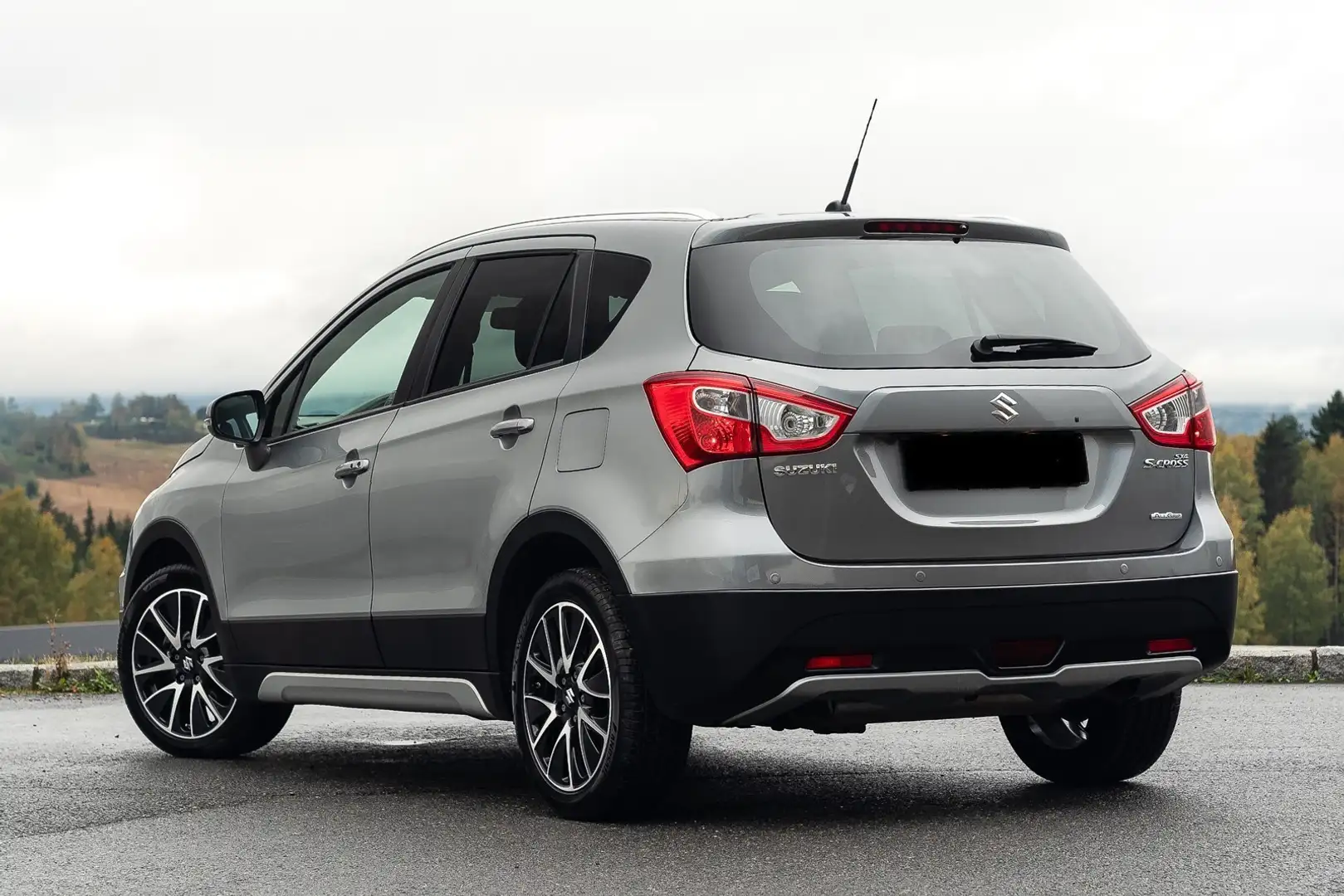Suzuki SX4 S-Cross 1.6 VVT CVT 4x4 Comfort Grey - 2