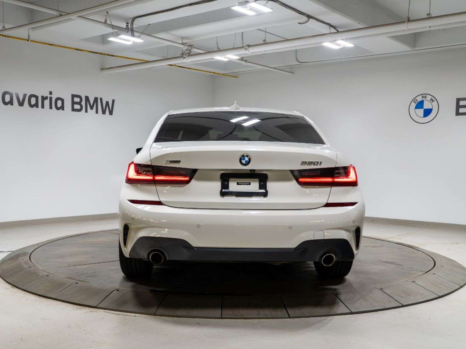 2020 BMW 3 Series 330i xDrive Sedan | Premium Enhanced Package | M S — снимка 1