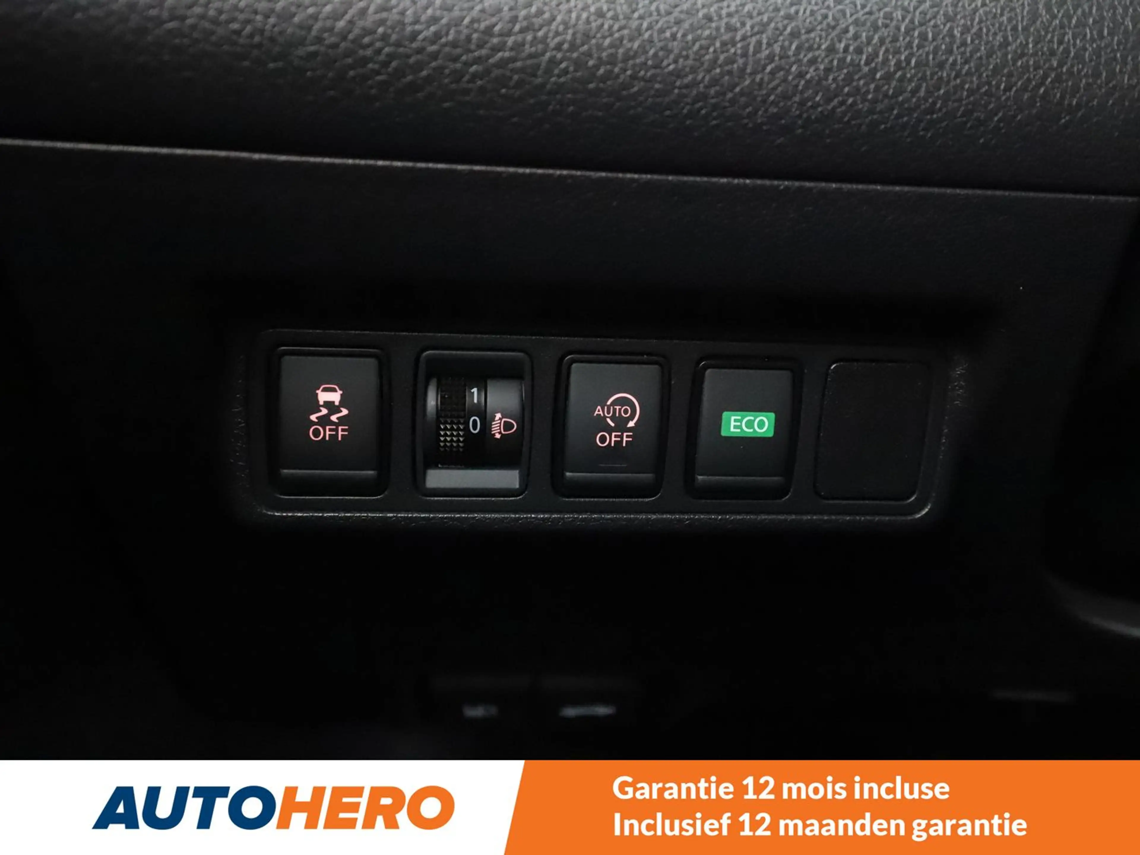 Nissan Pulsar 1.2 Tekna — photo 14