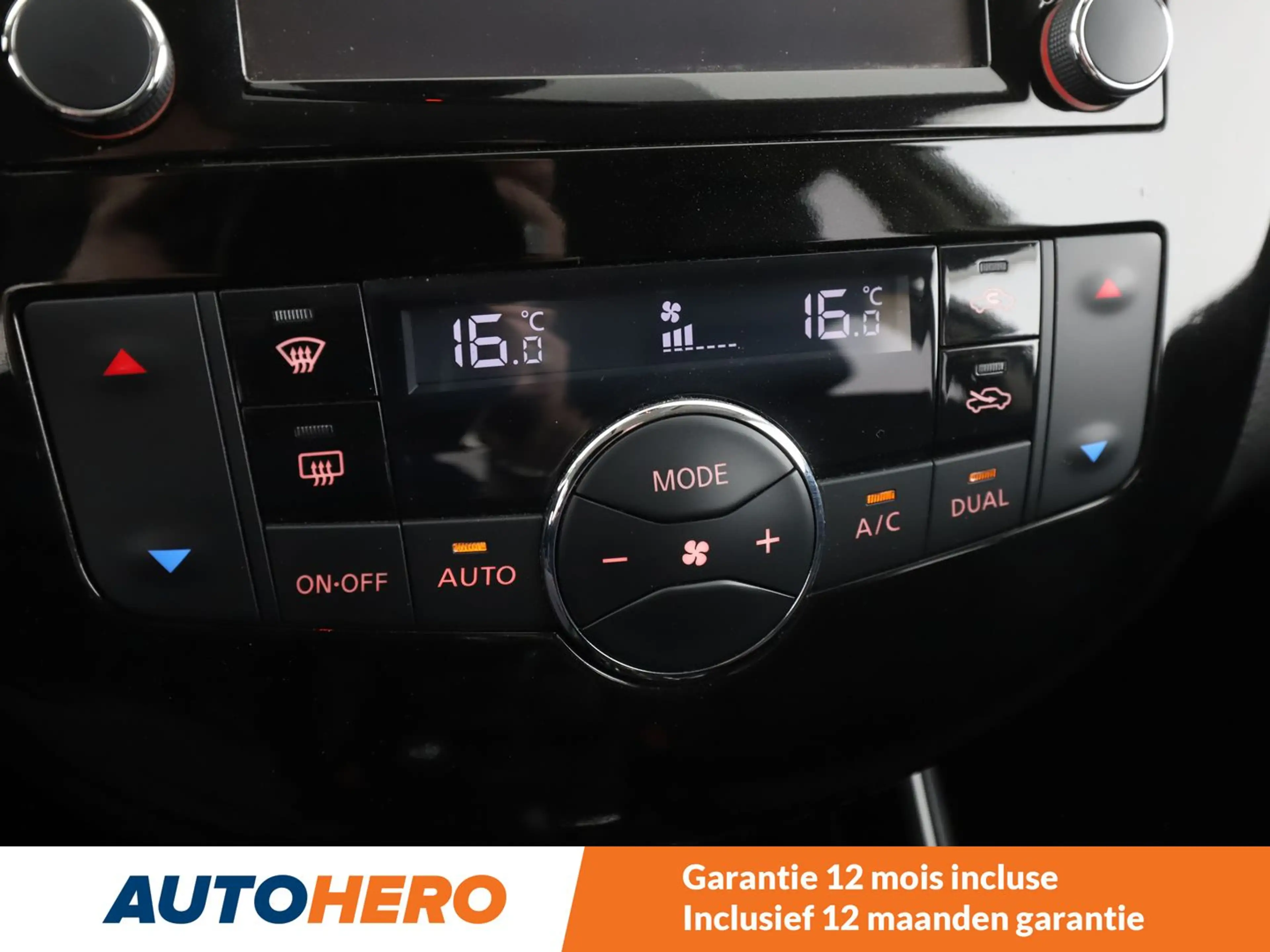 Nissan Pulsar 1.2 Tekna — photo 11