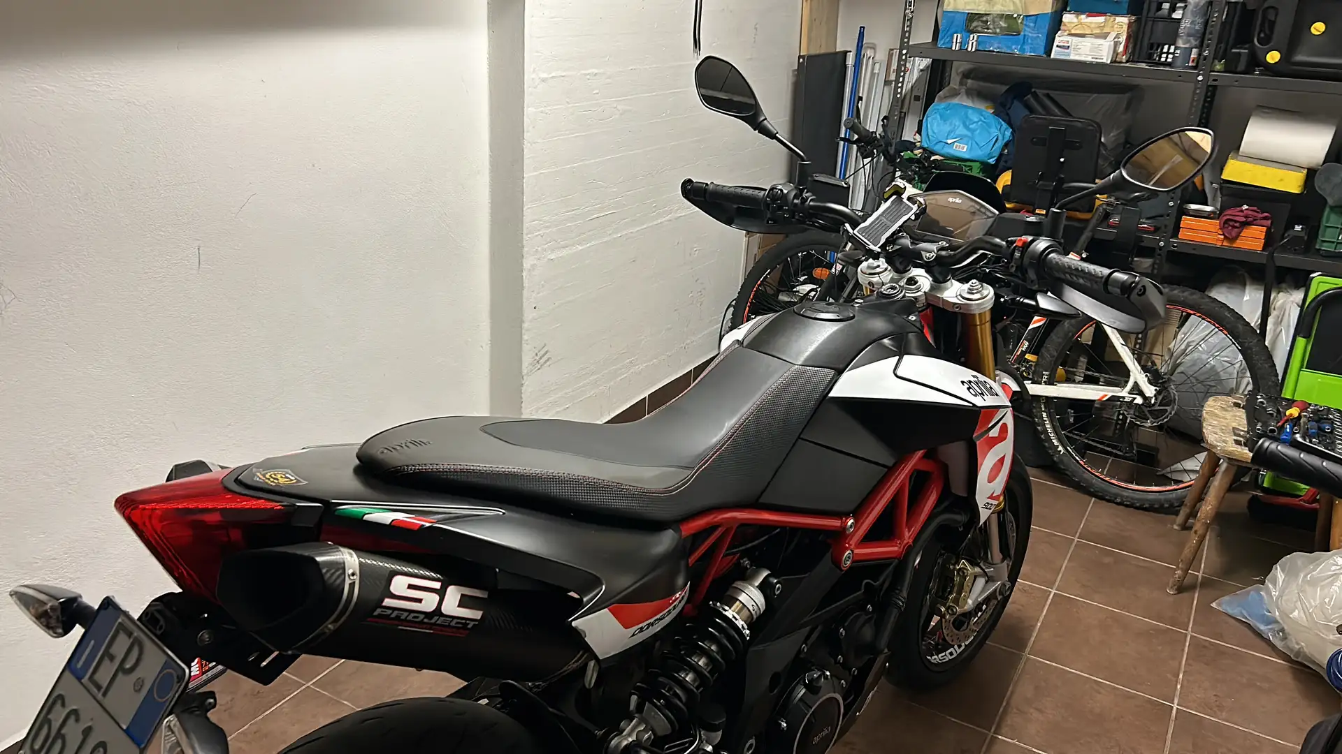 Aprilia Dorsoduro 900 abs - 2