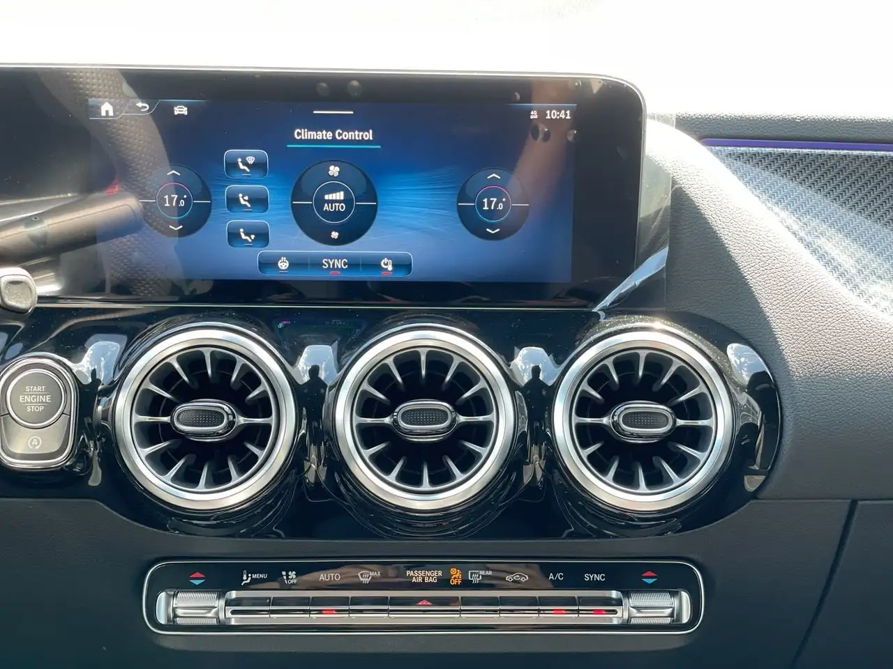 Mercedes-Benz GLA fotografie Mercedes-Benz GLA