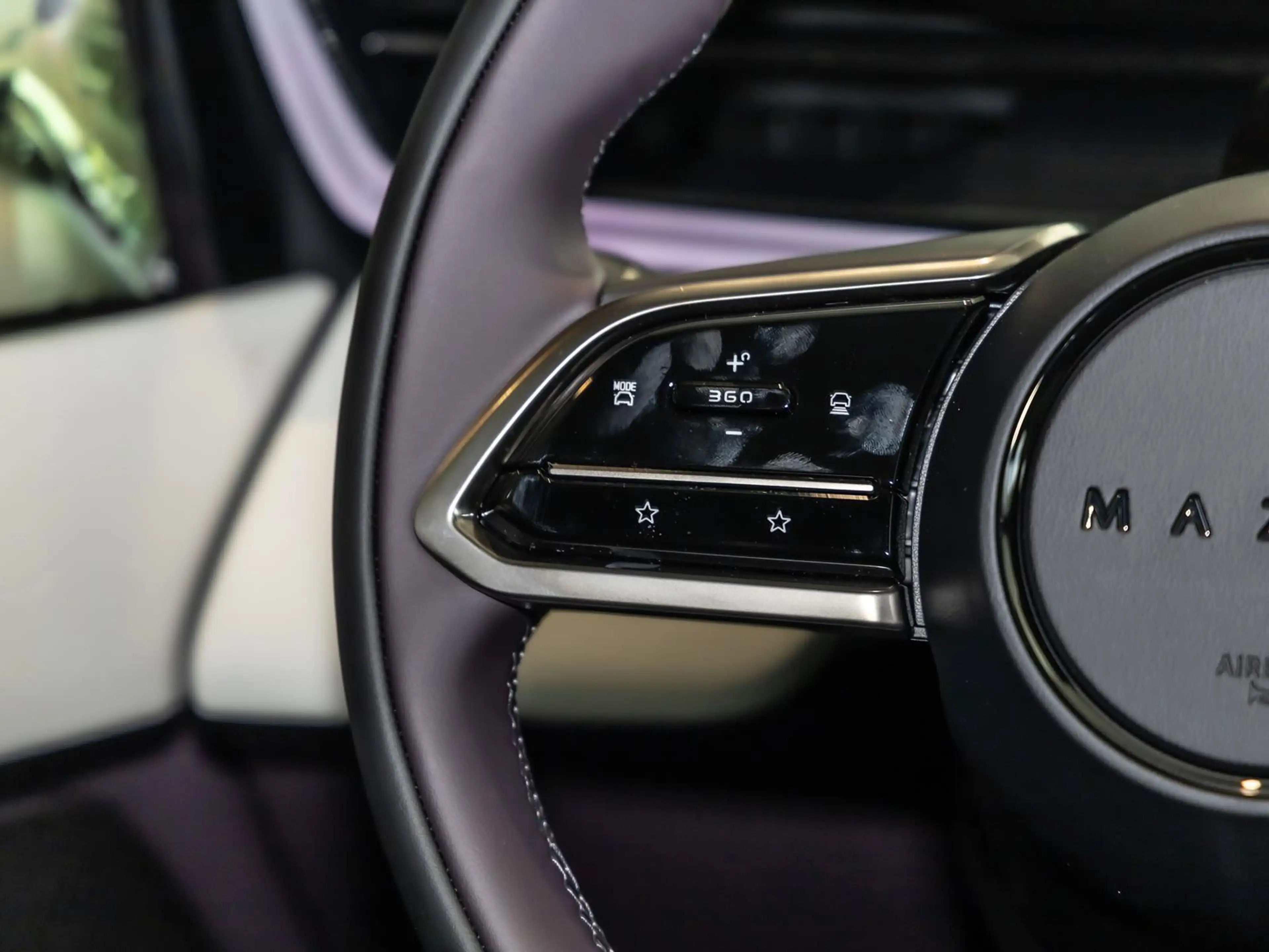 Mazda CX-6e CX-6e EV RWD Takumi Plus NAVI SHZ PDC — photo 13
