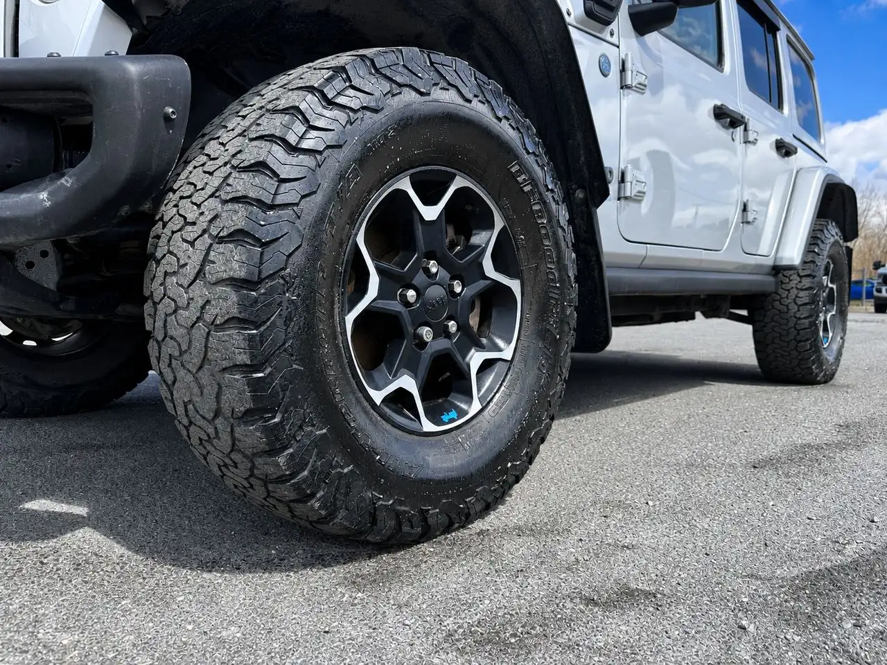Jeep Wrangler photo Jeep Wrangler