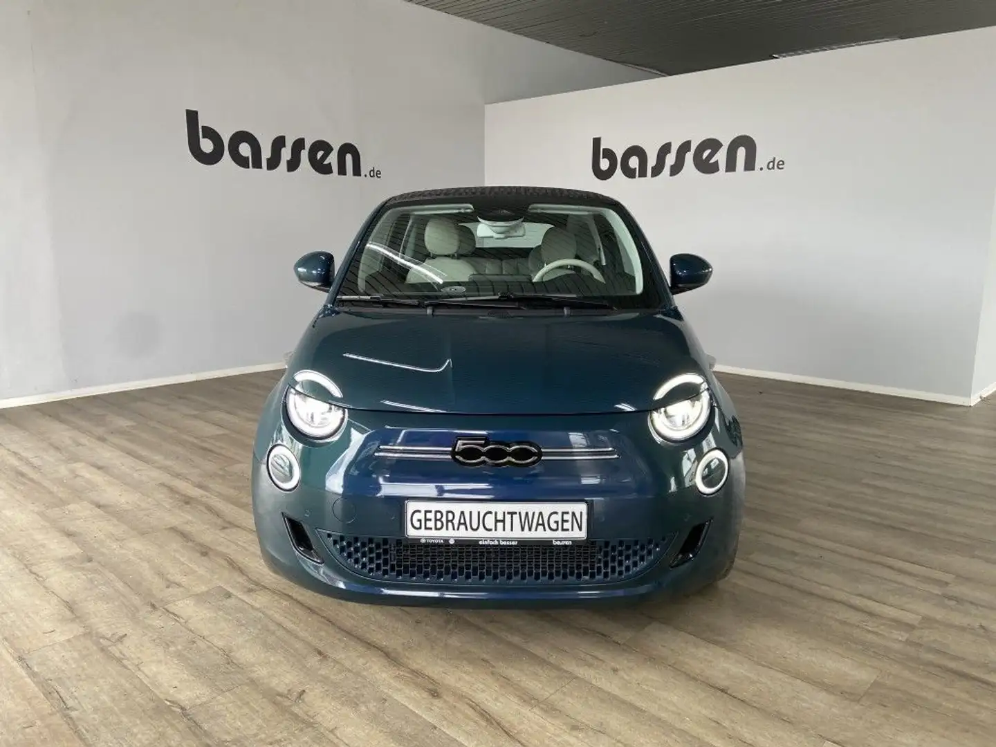 Fiat 500 500e 42kWh C la Prima (by Bocelli) Grün - 1