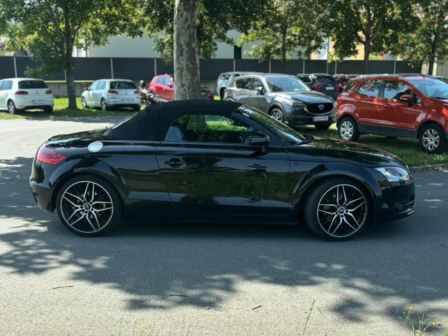 Audi TT TT Roadster 2,0 T FSI Schwarz - 1