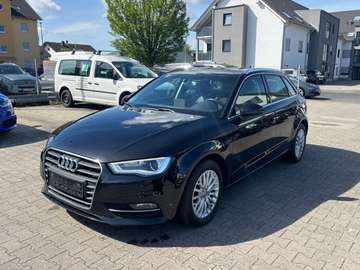 Sportback 1.6 TDI Xenon Navi PDC Klima Tempom