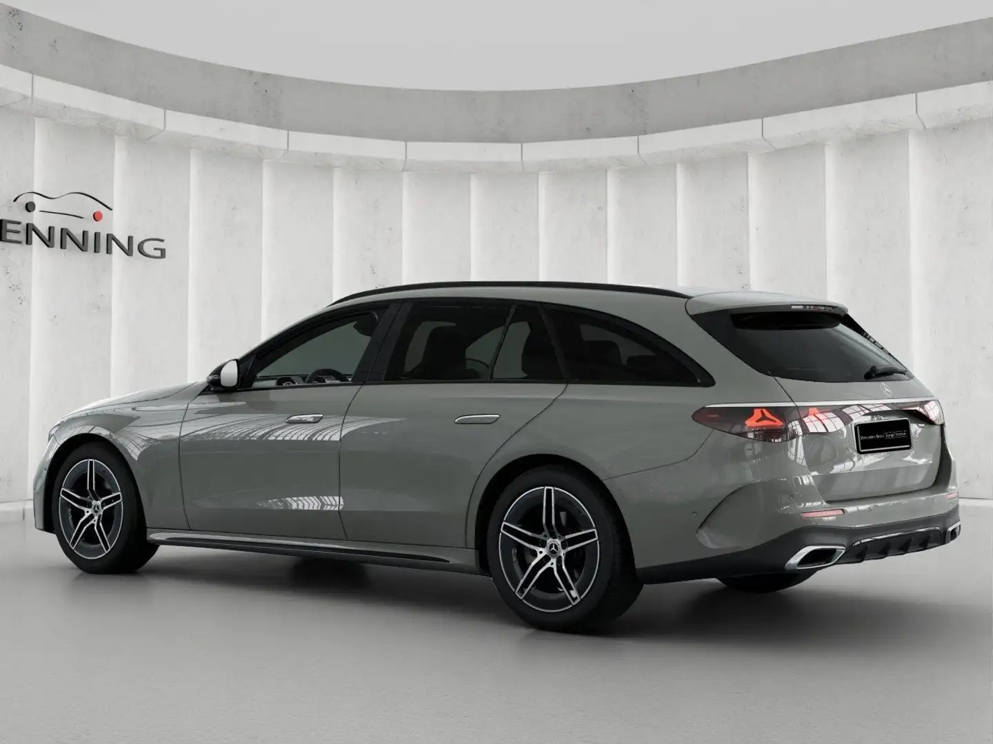 Mercedes-Benz E 220 d AMG Night-Paket Superscreen Distronic 19 Grau - 2