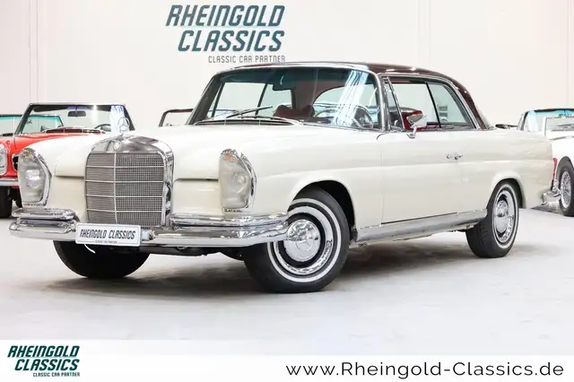 Mercedes-Benz 280 SE 3.5 Liter V8 mit Luftfahrwerk, Schiebedach