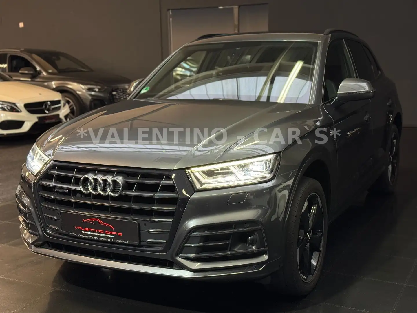 Audi Q5 40 TDI S-Line/Virtual/quattr/Nav/Shz/Ahk/Kam Grigio - 2