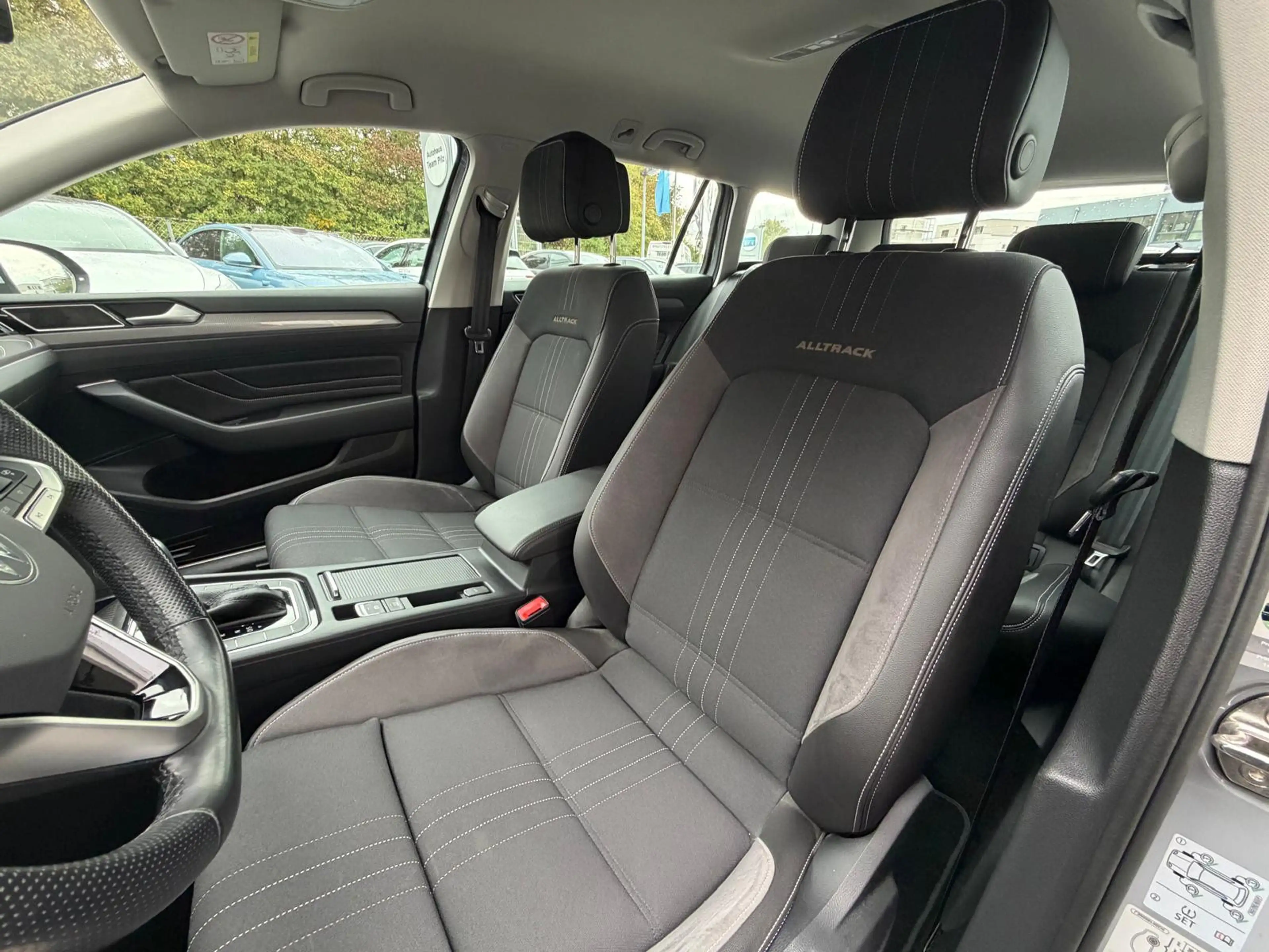 Volkswagen Passat Alltrack 2.0 TDI 4M LED+SHZ+NAVI+KAM+ACC+ — photo 9