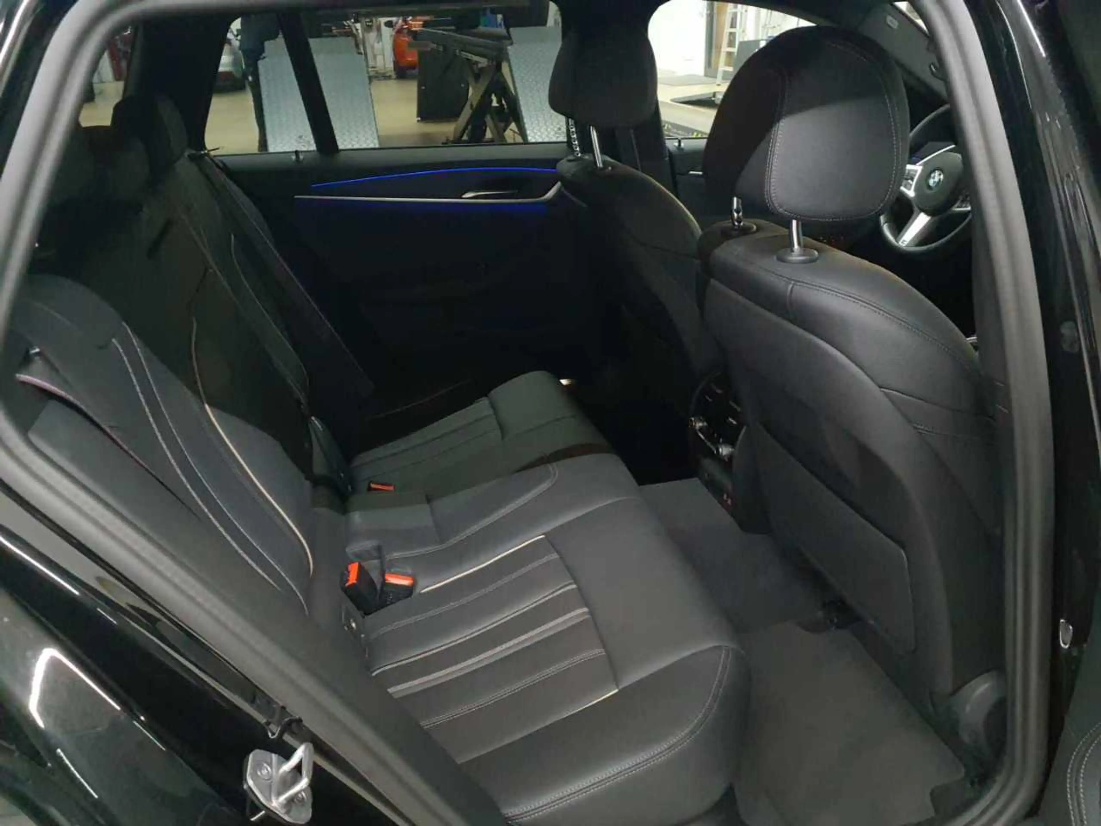 BMW 530 530i xDrive Touring Aut. M Sport Pro AHK HuD — photo 14