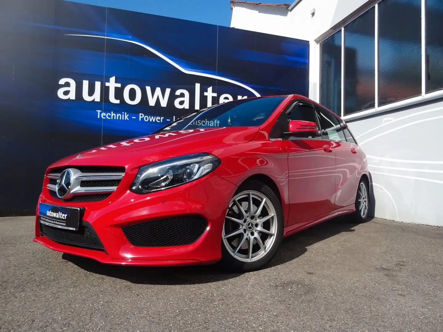 Mercedes-Benz B 220 B -Klasse B 220 CDI / d AMG Line Rouge - 1